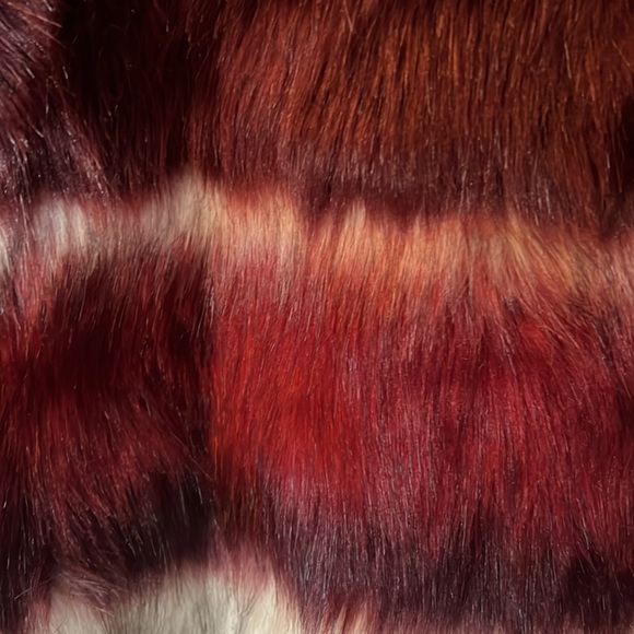 Urbancode show stopper faux fur jacket - Picture 3 of 6